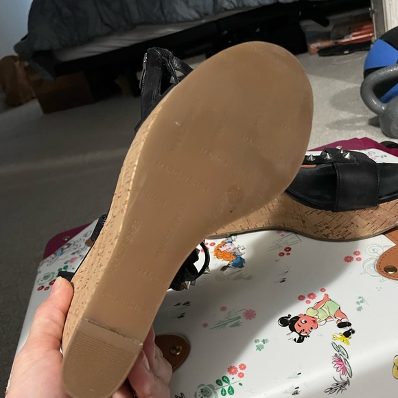 Marc fisher cork wedge platform sandal black stud size 8 - Picture 4 of 4